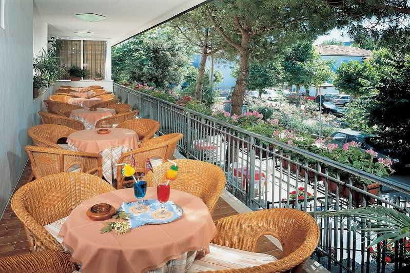 Hotel Fabio San Mauro Mare Exterior photo